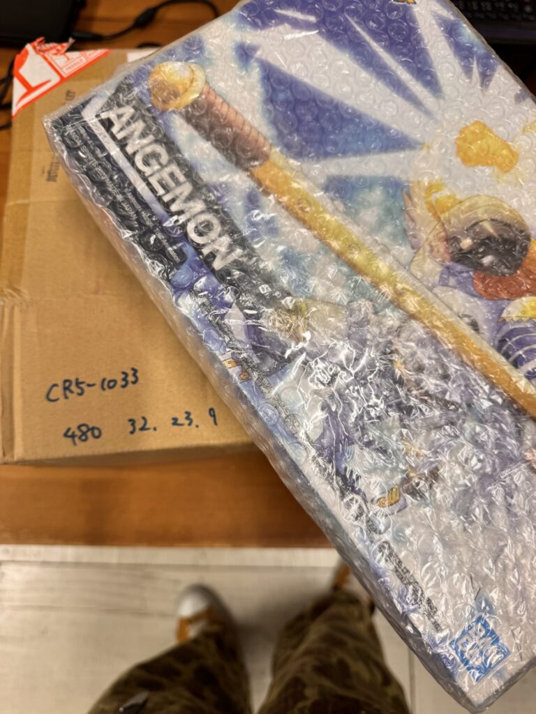海外発送めちゃくちゃ物量多い